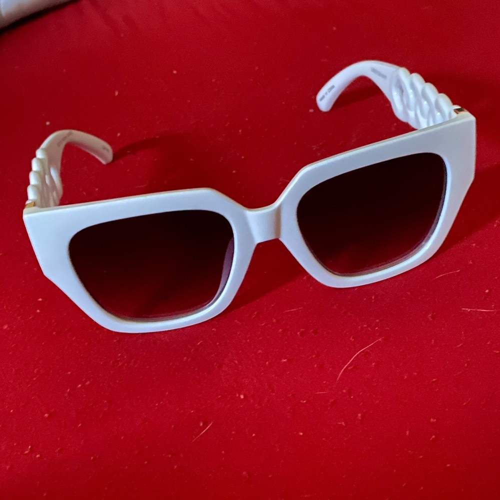 Cute glasses - Picture 7 of 8